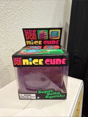 Needoh nice cube - purple - New in box